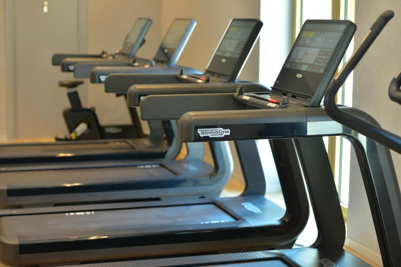 Mk Hotel Tirana Rinas Kültér fotó Treadmills