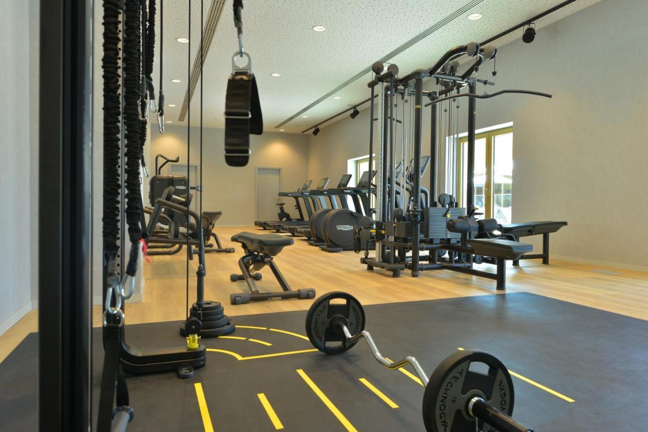 Mk Hotel Tirana Rinas Kültér fotó The gym at the hotel