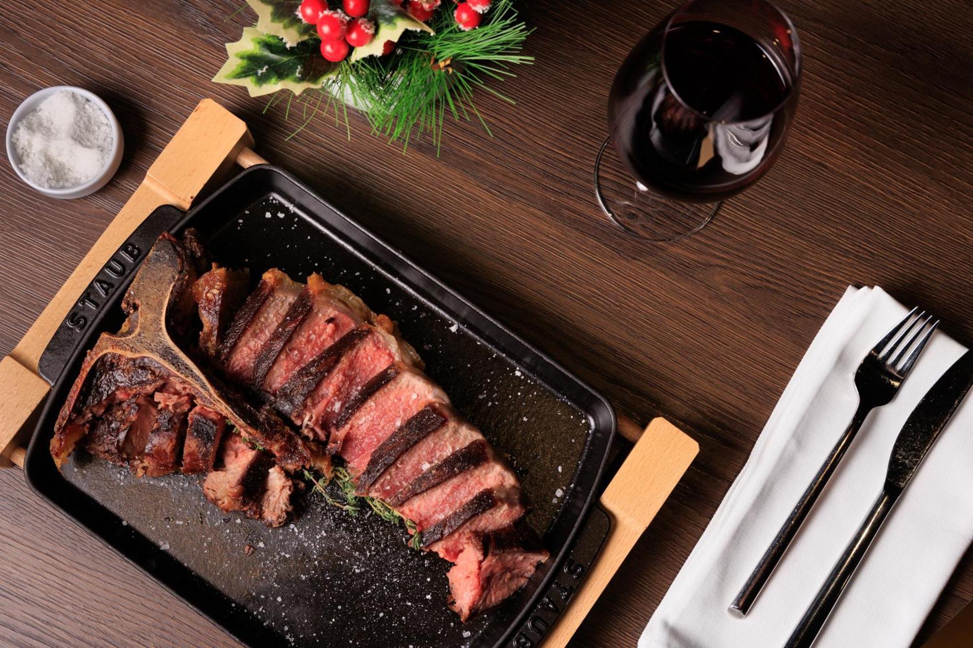 Mk Hotel Tirana Rinas Kültér fotó A steak