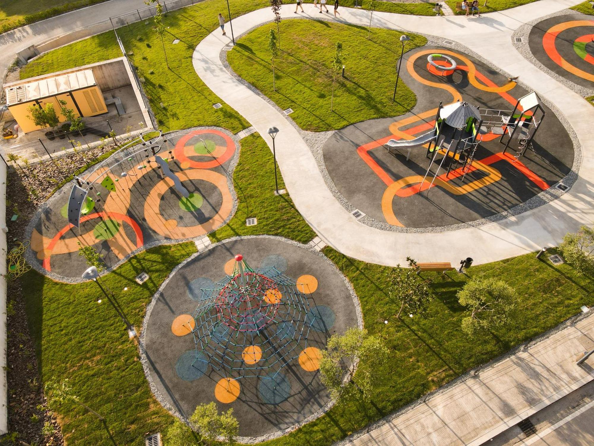 Mk Hotel Tirana Rinas Kültér fotó Aerial view of the park